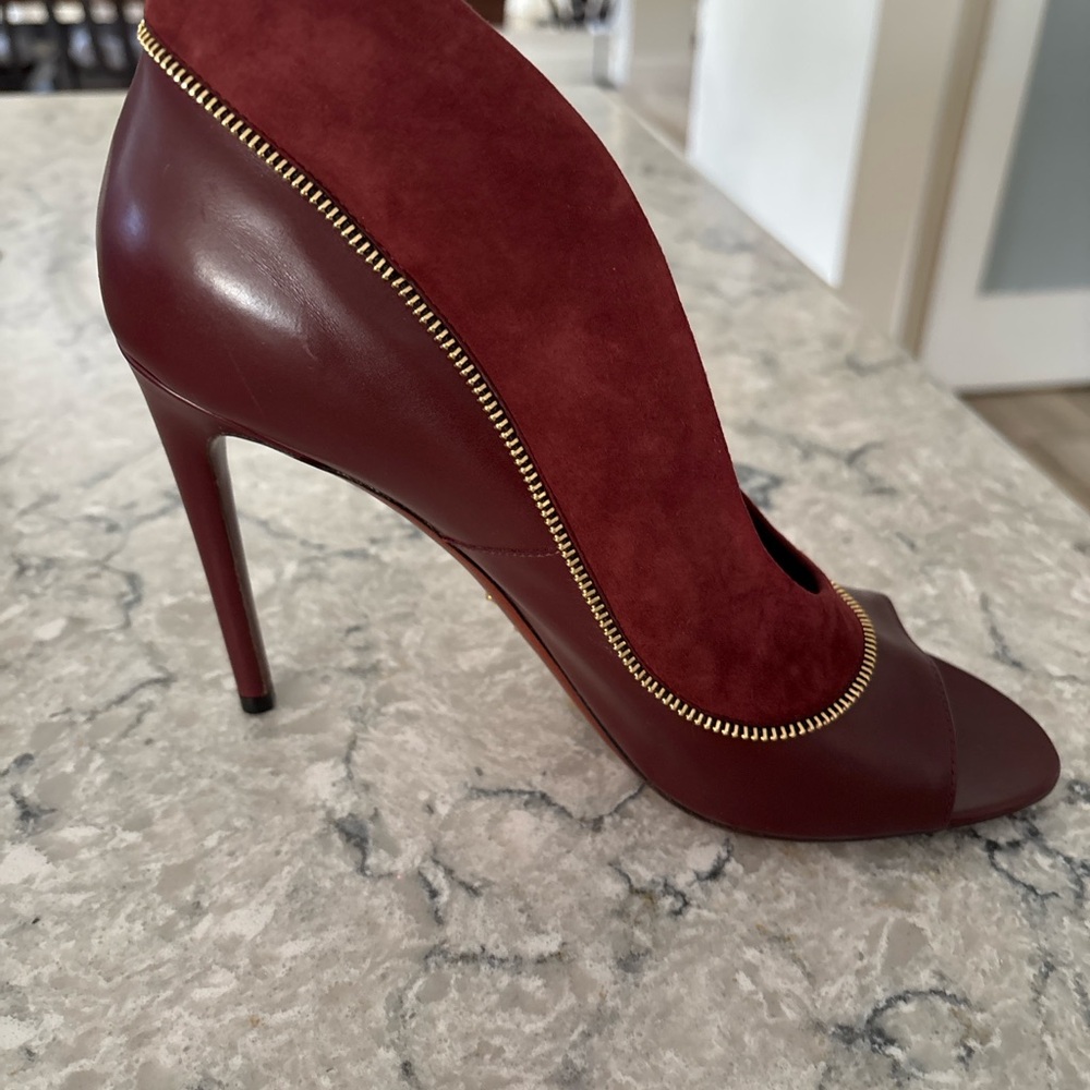 Louis Vuitton Burgundy Peep-Toe Heels